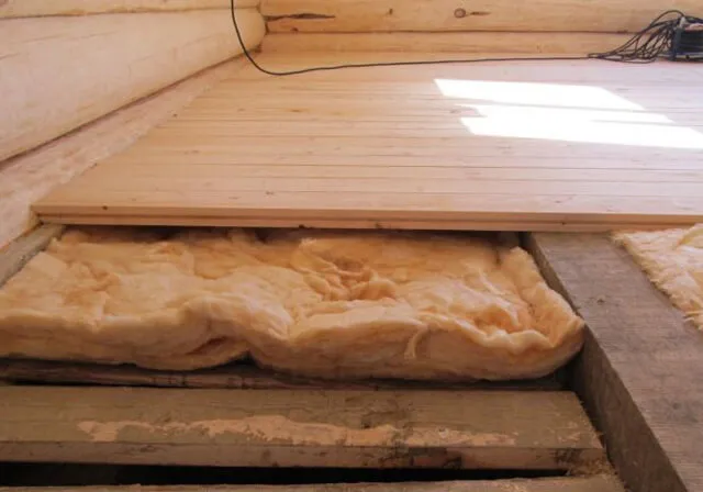 Утепление стен изнутри деревянного дома различными способами